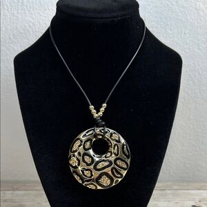 Serena Williams Sexy Black and Gold Pendant Necklace